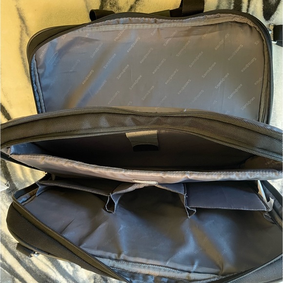 Samsonite solid shell briefcase - Picture 5 of 10